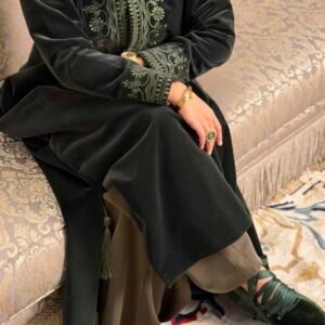 عباية مخمل تطريز